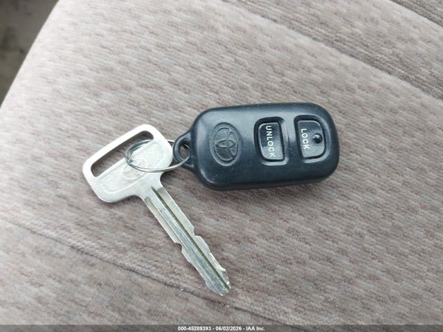 Toyota Sienna Ce