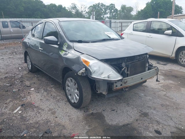 Salvage Nissan Versa Image