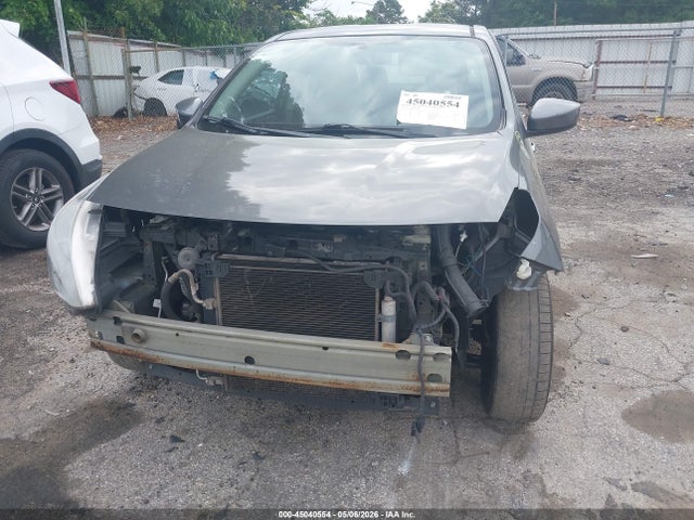 Nissan Versa 1.6 Sv