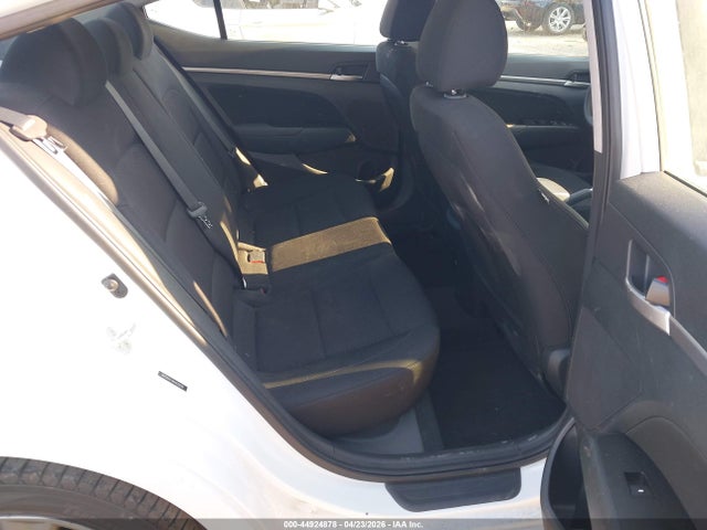 Hyundai ELANTRA Sel