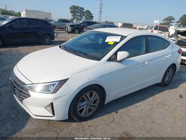 Hyundai ELANTRA Sel