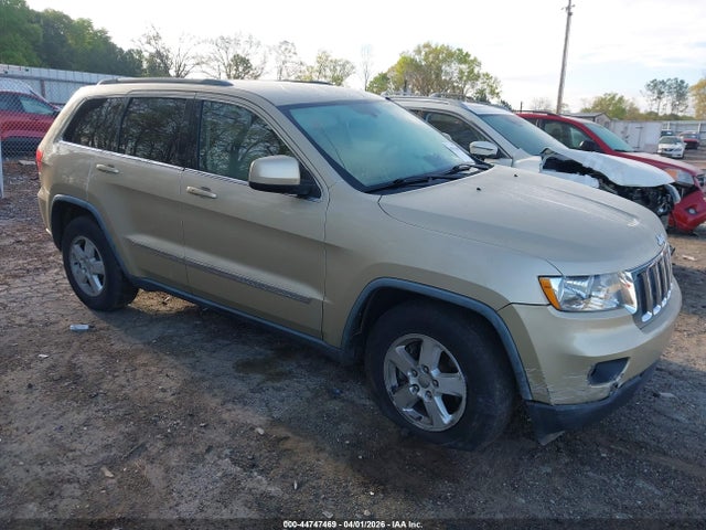 Salvage Jeep Grand Cherokee Image