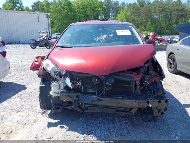 Toyota Sienna Xle 8 Passenger