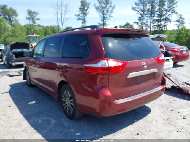 Toyota Sienna Xle 8 Passenger