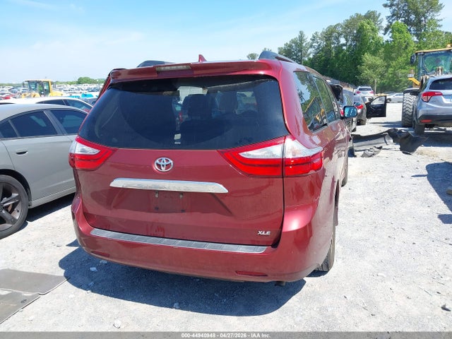 Toyota Sienna Xle 8 Passenger