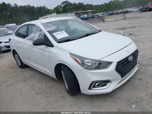 Salvage Hyundai ACCENT Image