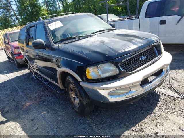 Salvage Ford Expedition Image
