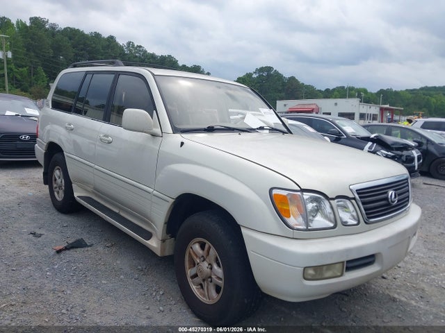 Salvage Lexus LX 470 Image