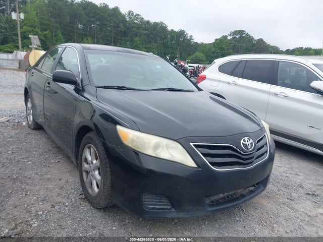 Salvage Toyota Camry Image