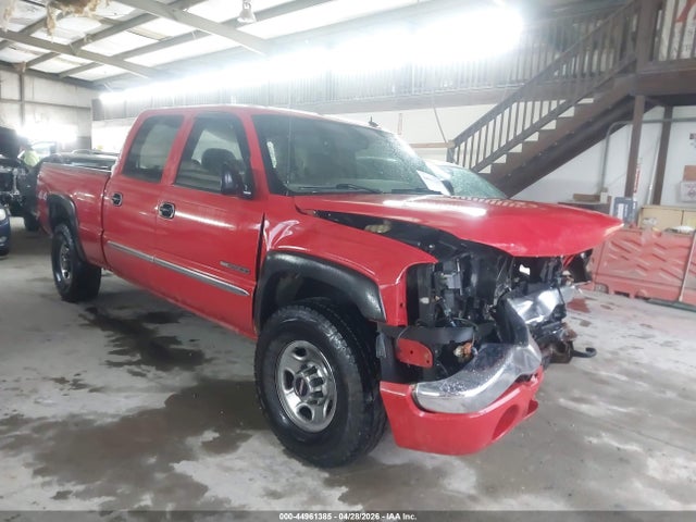 Salvage GMC Sierra 2500 Image