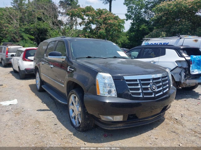 Salvage Cadillac Escalade Image