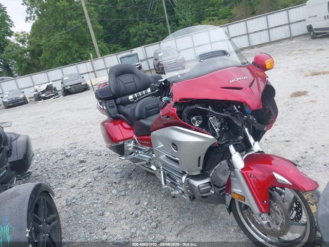 Salvage Honda Gl1800 Image