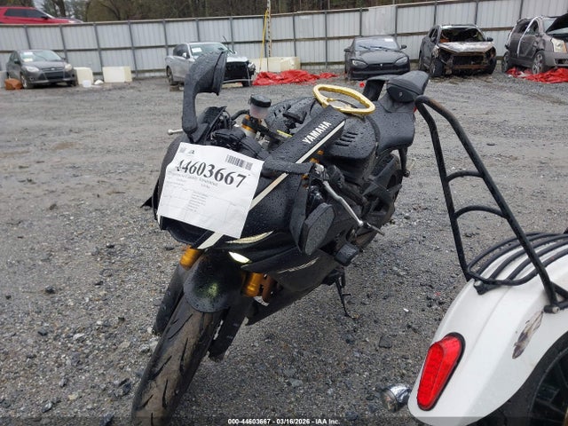 Yamaha Yzfr6