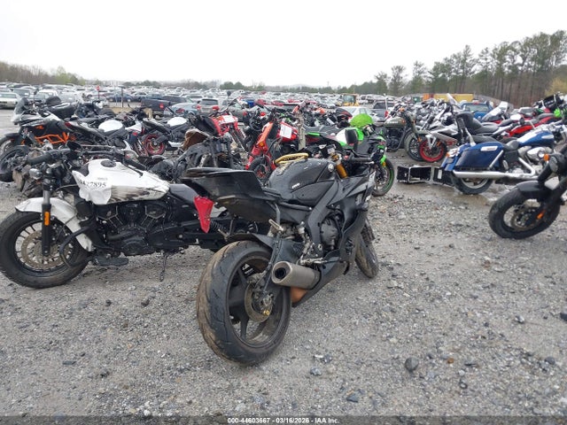 Yamaha Yzfr6