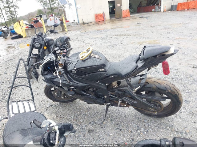 Yamaha Yzfr6