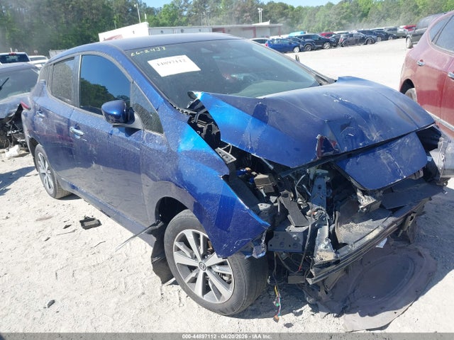 Salvage Nissan LEAF Image