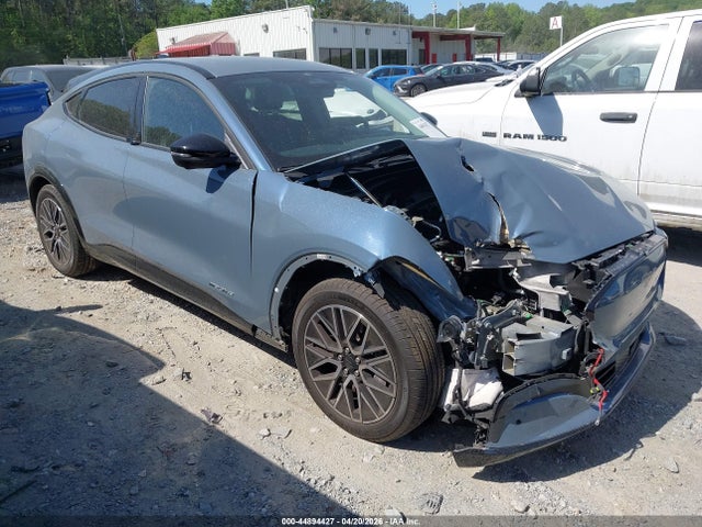 Salvage Ford Mustang Image