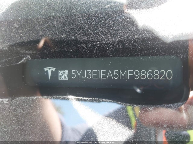 Tesla Model 3 Standard Range Plus Rear-wheel Drive
