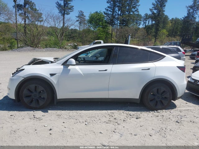 Tesla Model Y Long Range Dual Motor All-wheel Drive