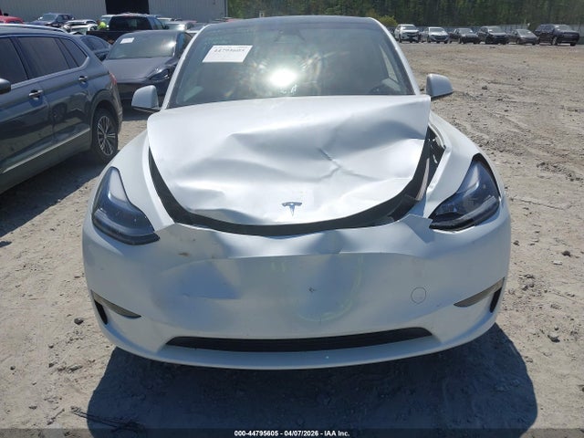 Tesla Model Y Long Range Dual Motor All-wheel Drive