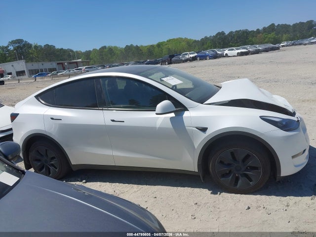 Tesla Model Y Long Range Dual Motor All-wheel Drive