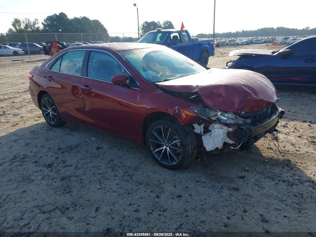 Salvage Toyota Camry Image