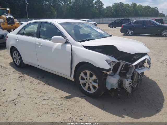 Salvage Toyota Camry Image