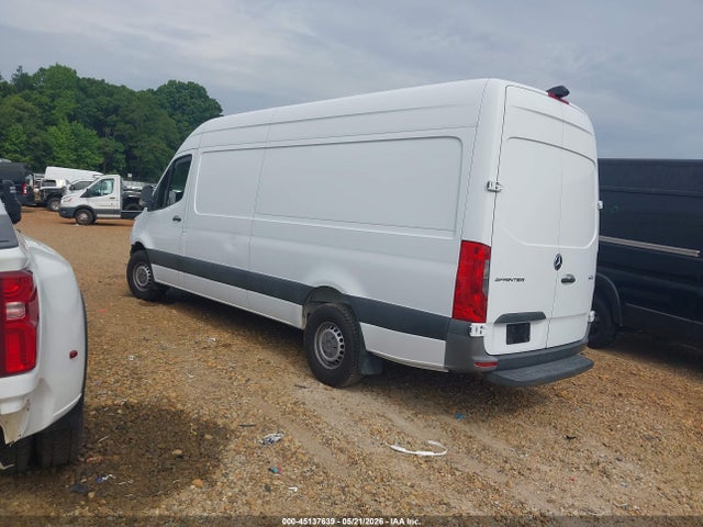 Mercedes-Benz Sprinter 2500 High Roof V6