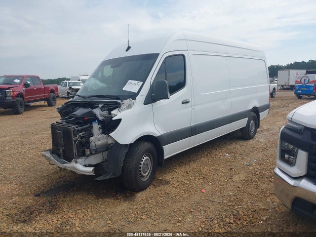 Mercedes-Benz Sprinter 2500 High Roof V6