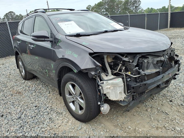 Salvage Toyota RAV4 Image