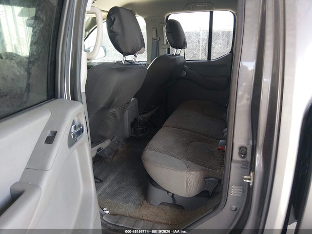 Nissan Frontier Sv