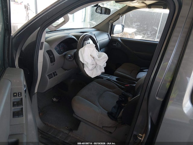 Nissan Frontier Sv