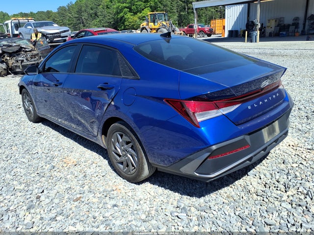 Hyundai ELANTRA Sel