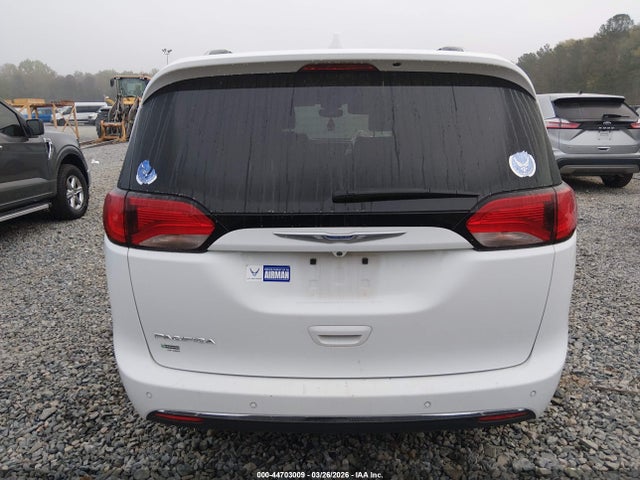 Chrysler Pacifica Touring L