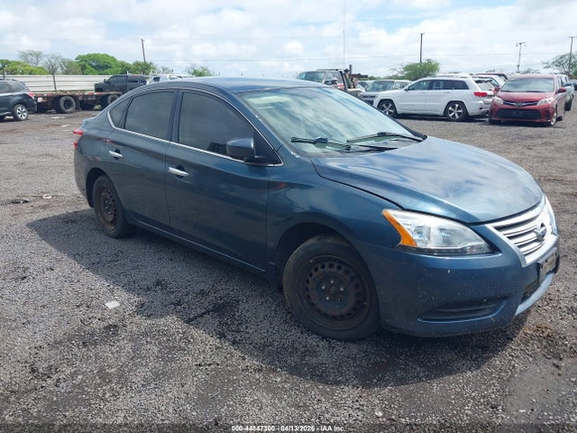 Salvage Nissan Sentra Image
