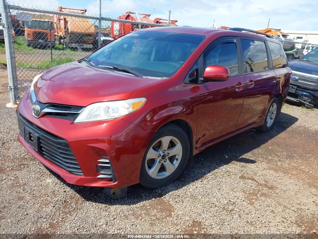 Toyota Sienna Le 7 Passenger