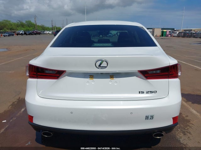 Lexus Is