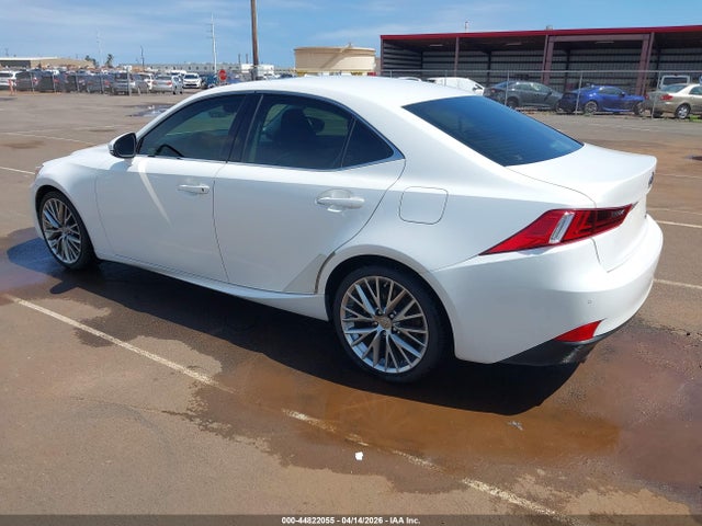 Lexus Is