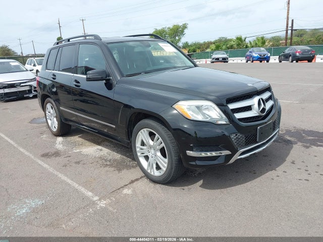 Salvage Mercedes-Benz GLK Image