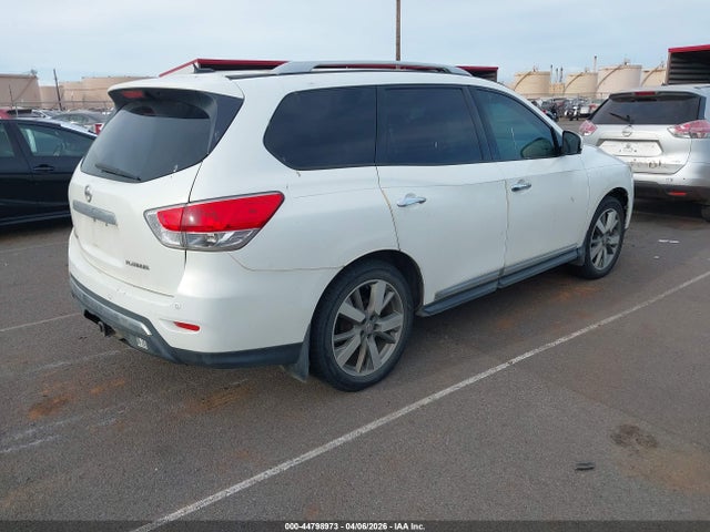 Nissan Pathfinder Platinum