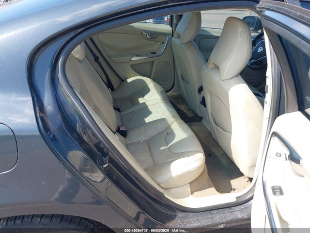 Volvo S60 T5