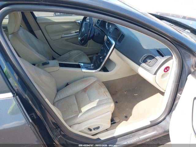 Volvo S60 T5