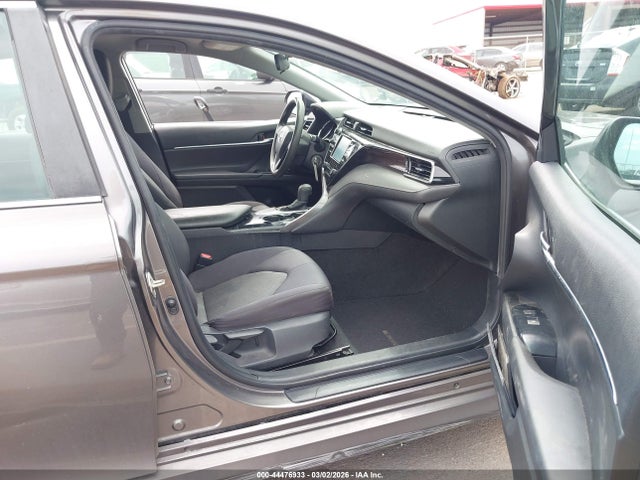 Toyota Camry Le