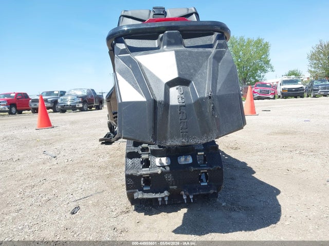 Polaris 850 Indy Xcr