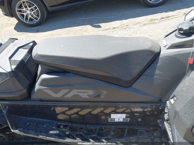 Polaris 850 Indy Xcr