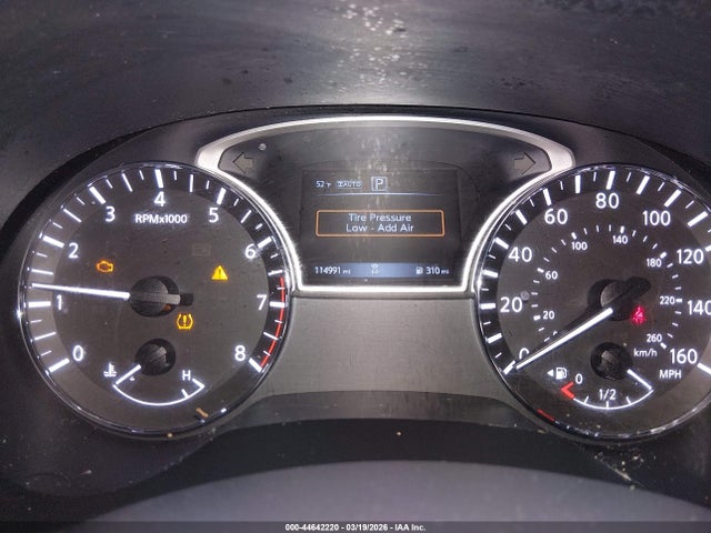 Nissan Pathfinder S