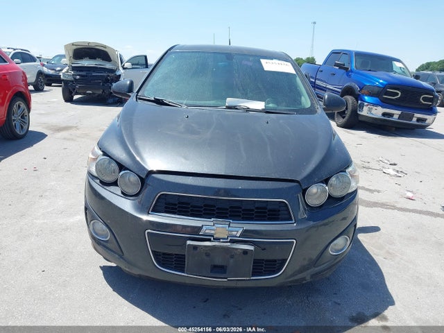 Chevrolet Sonic Lt Auto