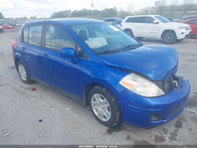 Salvage Nissan Versa Image