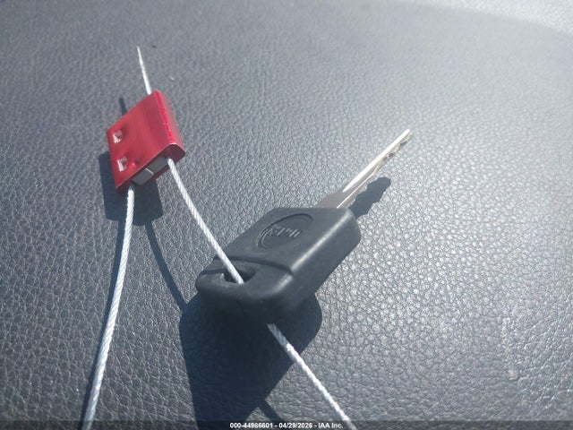 Nissan Versa 1.8 S