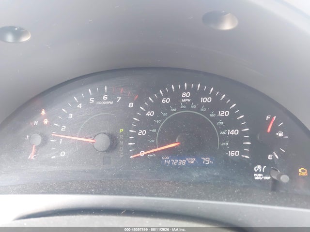 Toyota Camry Le V6